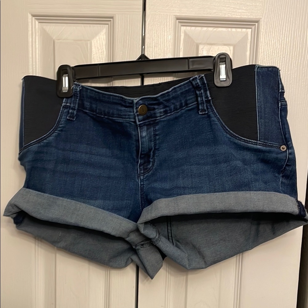 2 pairs of maternity midi jean shorts